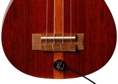 Gitarrentonabnehmer Easypick EP-1 auf einer Ukulele